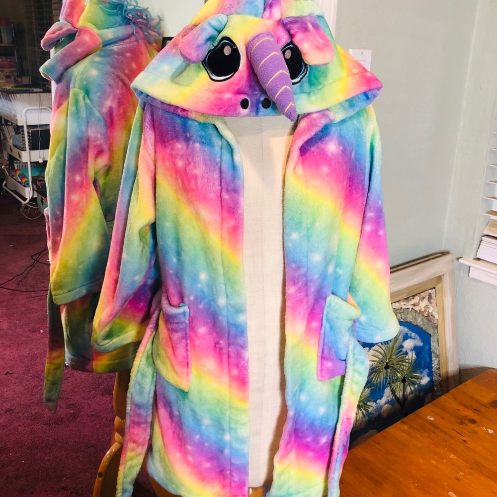 Girls Size 6 Unicorn Robe